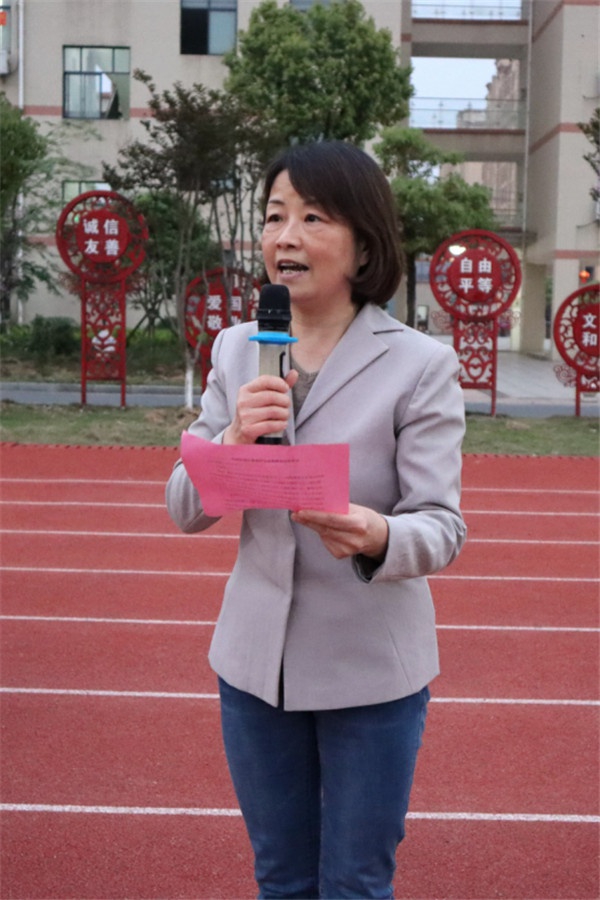 筑牢校園安全“防火墻”——吉安外國語實驗學校開展住校生夜晚應急疏散演練594.jpg