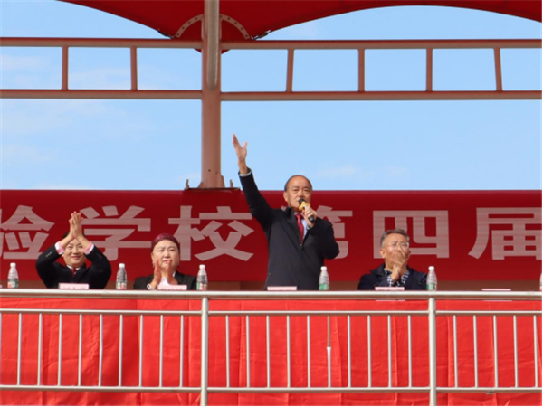 超燃！吉安外國(guó)語(yǔ)實(shí)驗(yàn)學(xué)校第四屆田徑運(yùn)動(dòng)會(huì)精彩開(kāi)幕！ （11月16日）760.png